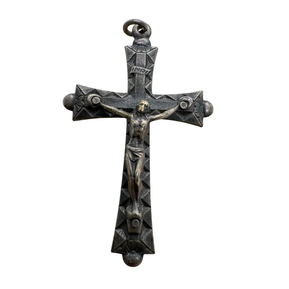 Vintage Sterling Silver Crucifix Pendant Italy 3.10g Religious Cross Medal